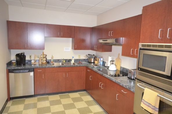 7 Midstate Dr, Auburn, MA 01501